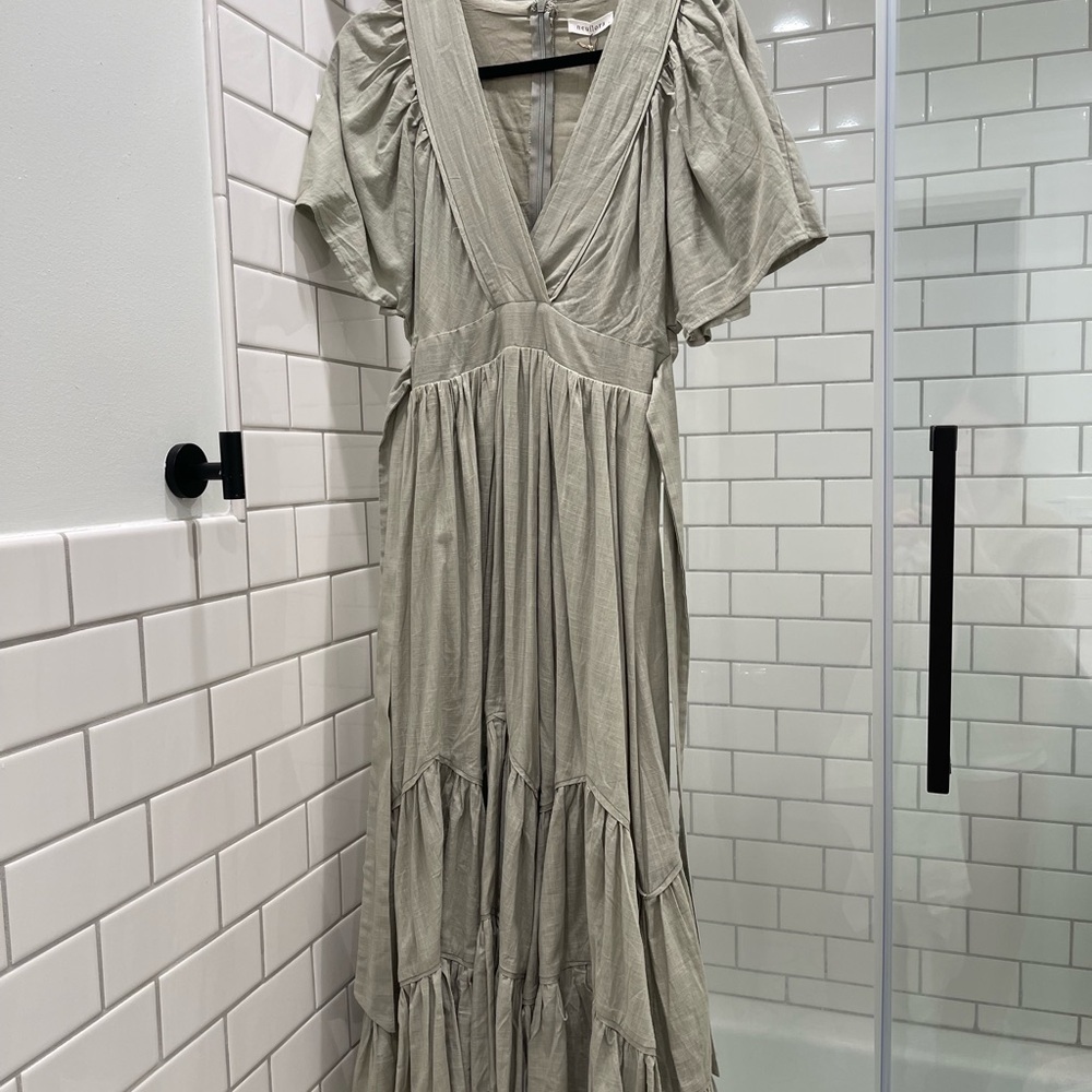Neuflora Dress